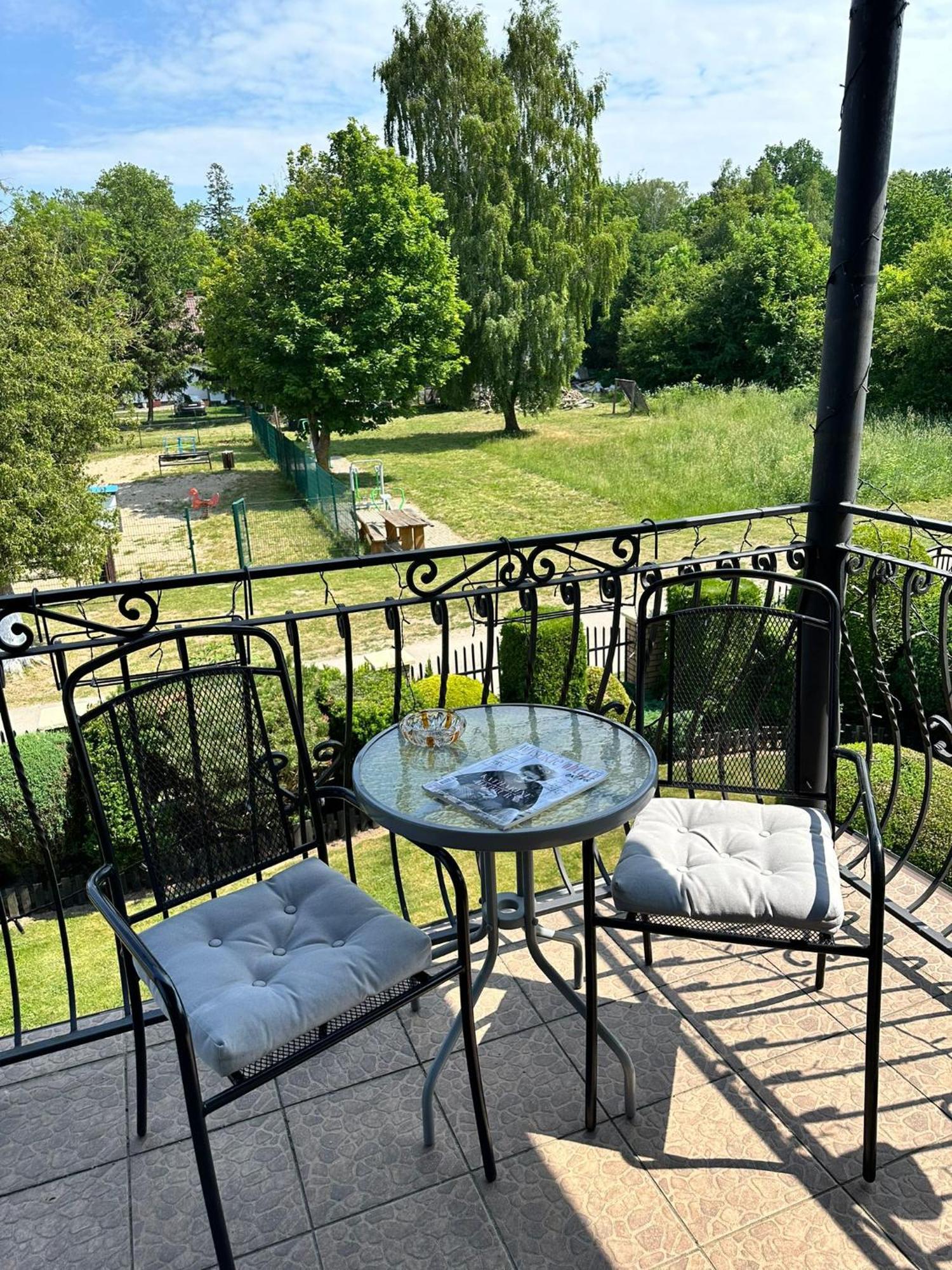 Agrogajowka Apartment Gniewino Bagian luar foto